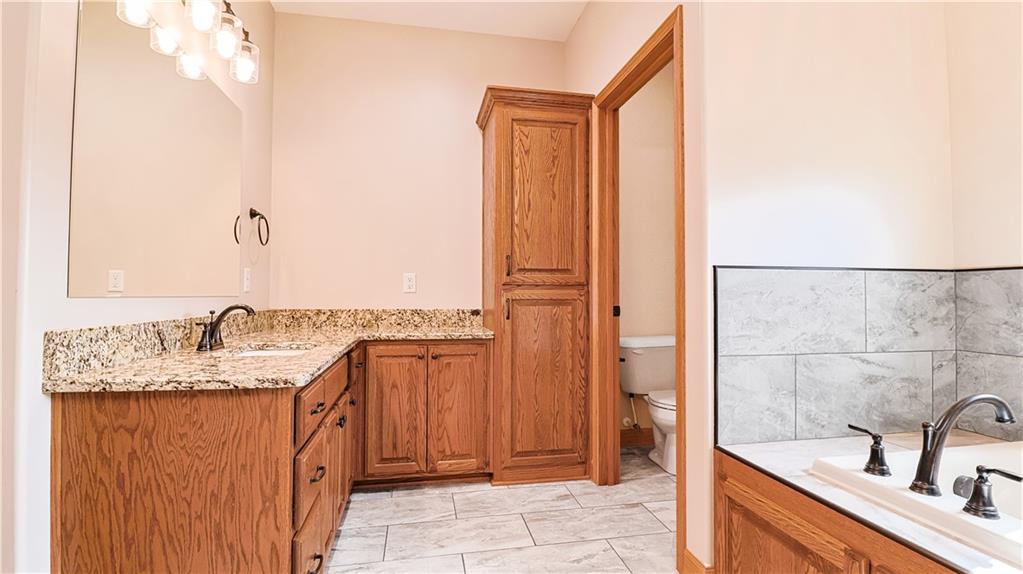 1074 Northeast 121st Road Higginsville, MO 64037 - Photo 14 of 53