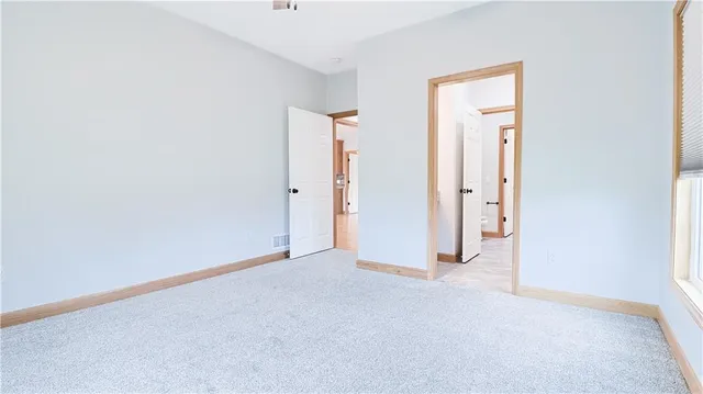 $850,000 | 1074 Northeast 121st Road, Higginsville, MO 64037