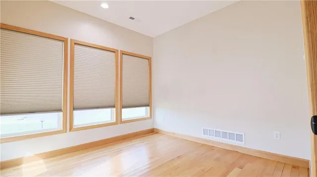 $850,000 | 1074 Northeast 121st Road, Higginsville, MO 64037