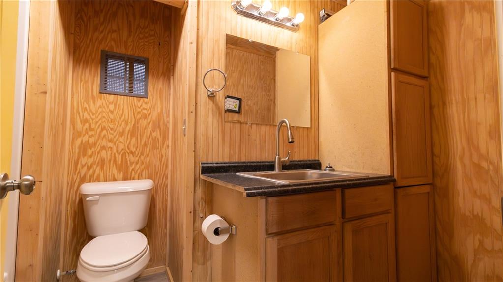 1074 Northeast 121st Road Higginsville, MO 64037 - Photo 49 of 53