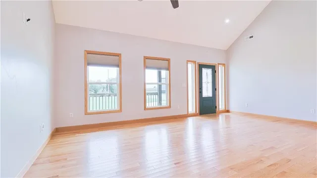 $850,000 | 1074 Northeast 121st Road, Higginsville, MO 64037