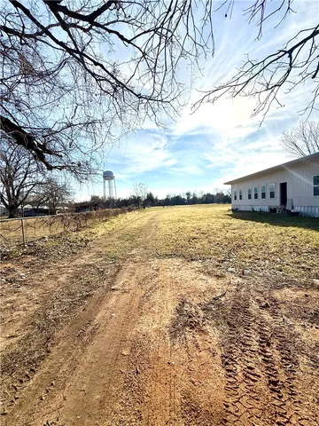 $185,000 | 2105 North Karnes Avenue, Cameron, TX 76520