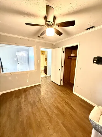 $185,000 | 2105 North Karnes Avenue, Cameron, TX 76520