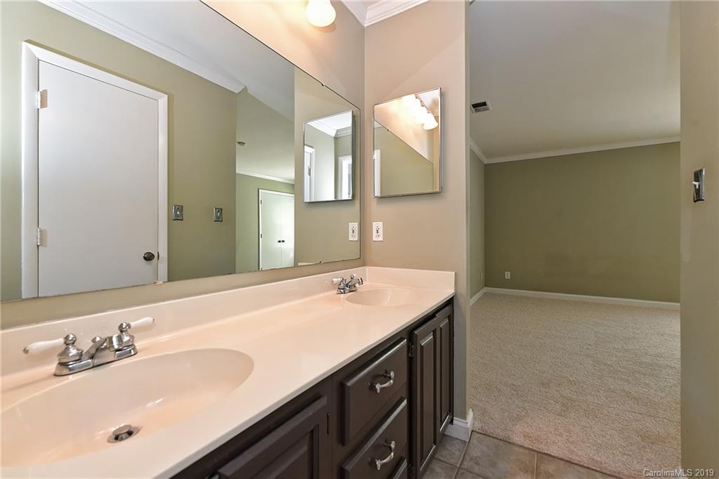 320 Neill Ridge Road Matthews, NC 28105 - Photo 14 of 22 Gallery Image 14