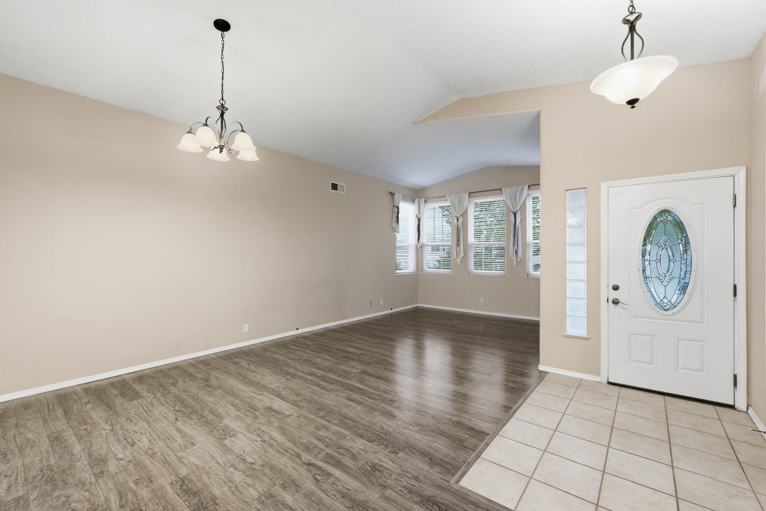 3133 Ashkirk Loop Southeast Rio Rancho, NM 87124 - Photo 8 of 40 Gallery Image 8