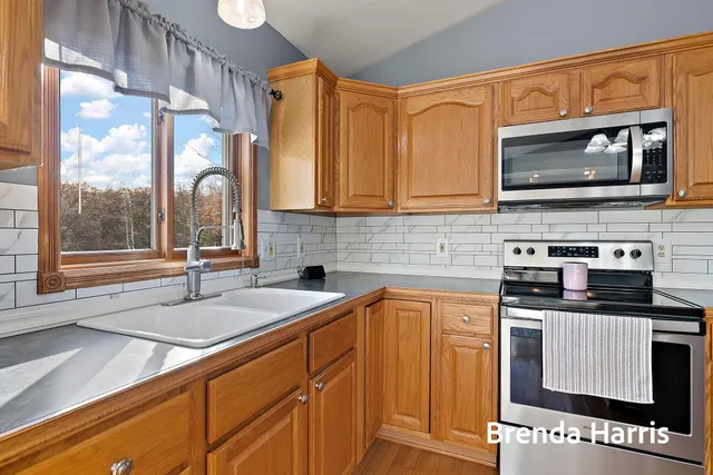 $424,900 | 9211 Blue Lake Road, Twin Lake, MI 49457