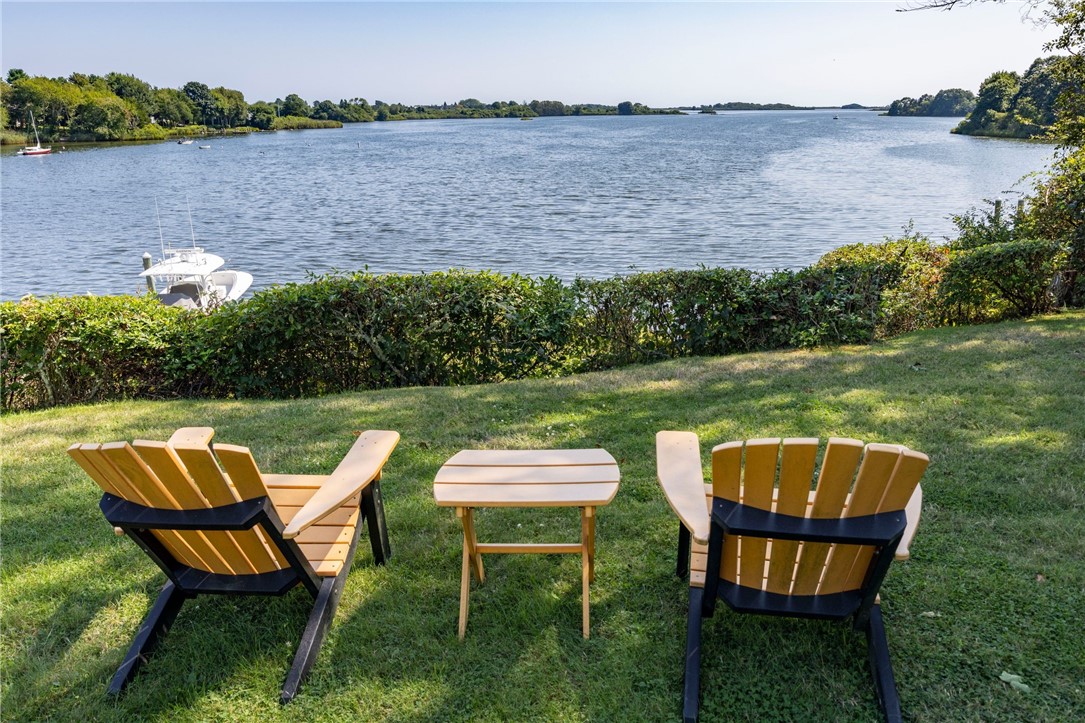 50 Fort Ninigret Road Charlestown, RI 02813 - Photo 4 of 46