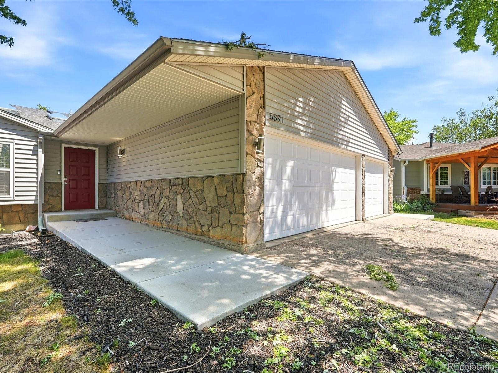 6691 Deframe Court Arvada, CO 80004 - Photo 2 of 47