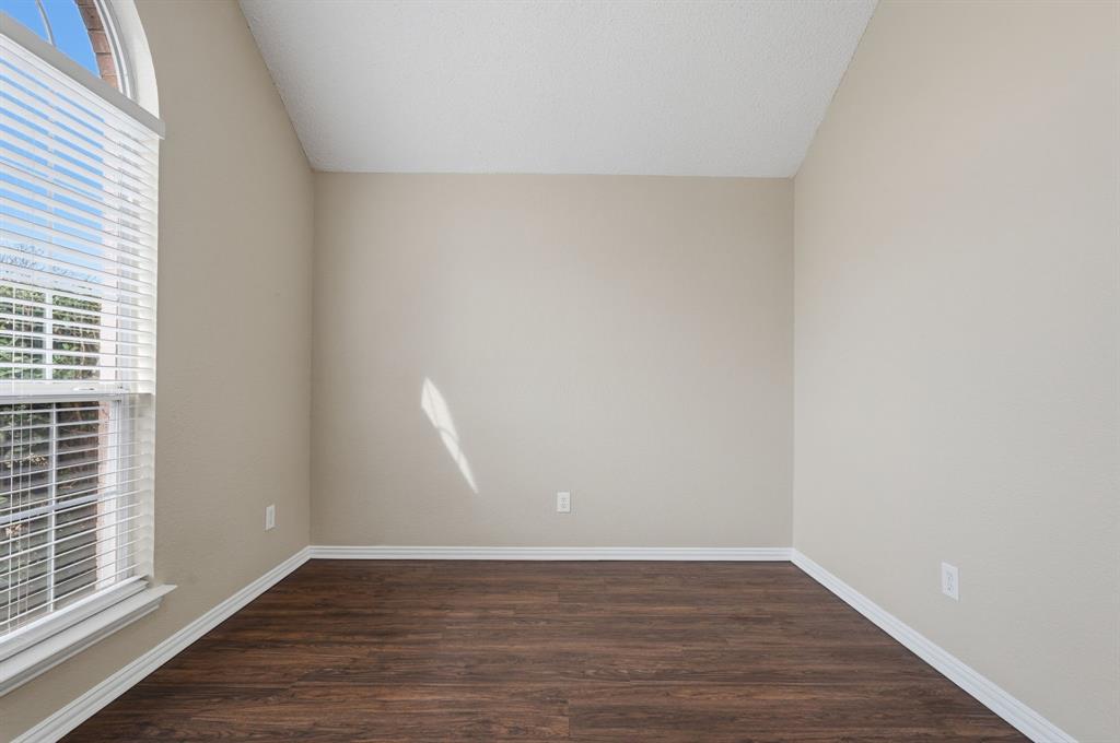 111 Taos Loop Aledo, TX 76008 - Photo 17 of 31