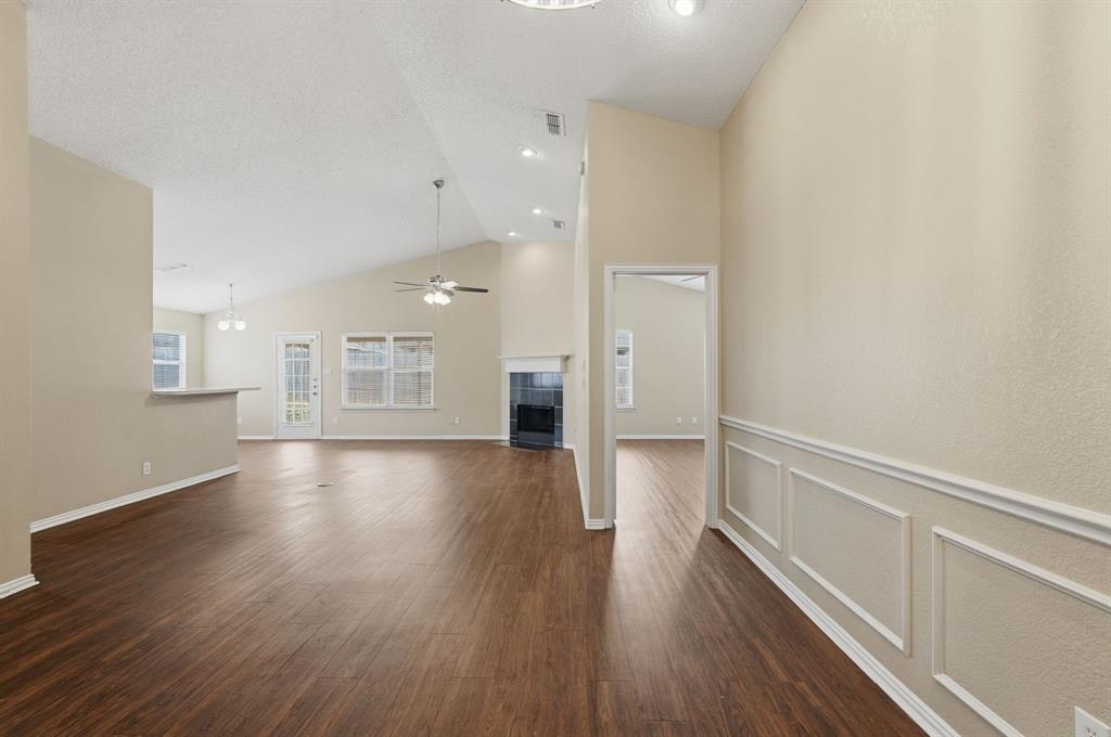 111 Taos Loop Aledo, TX 76008 - Photo 7 of 31