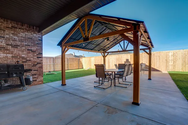 $389,999 | 2915 Tractor Avenue, Wolfforth, TX 79382