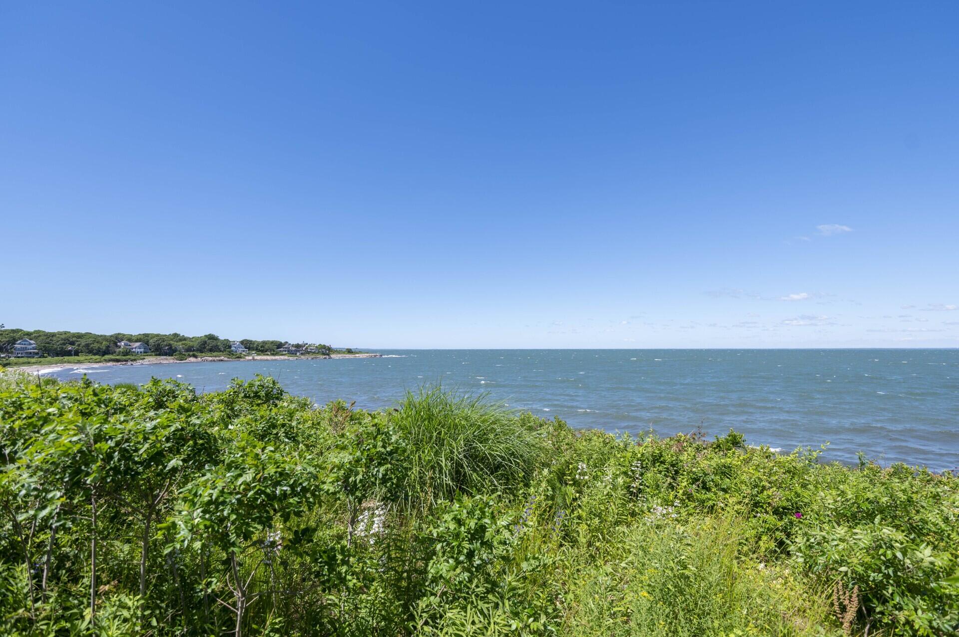 18 A Cape Codder Road, Unit 9N Falmouth, MA 02540 - Photo 10 of 57 025e51e9-16bb-4781-8cd0-8537cdfce30d