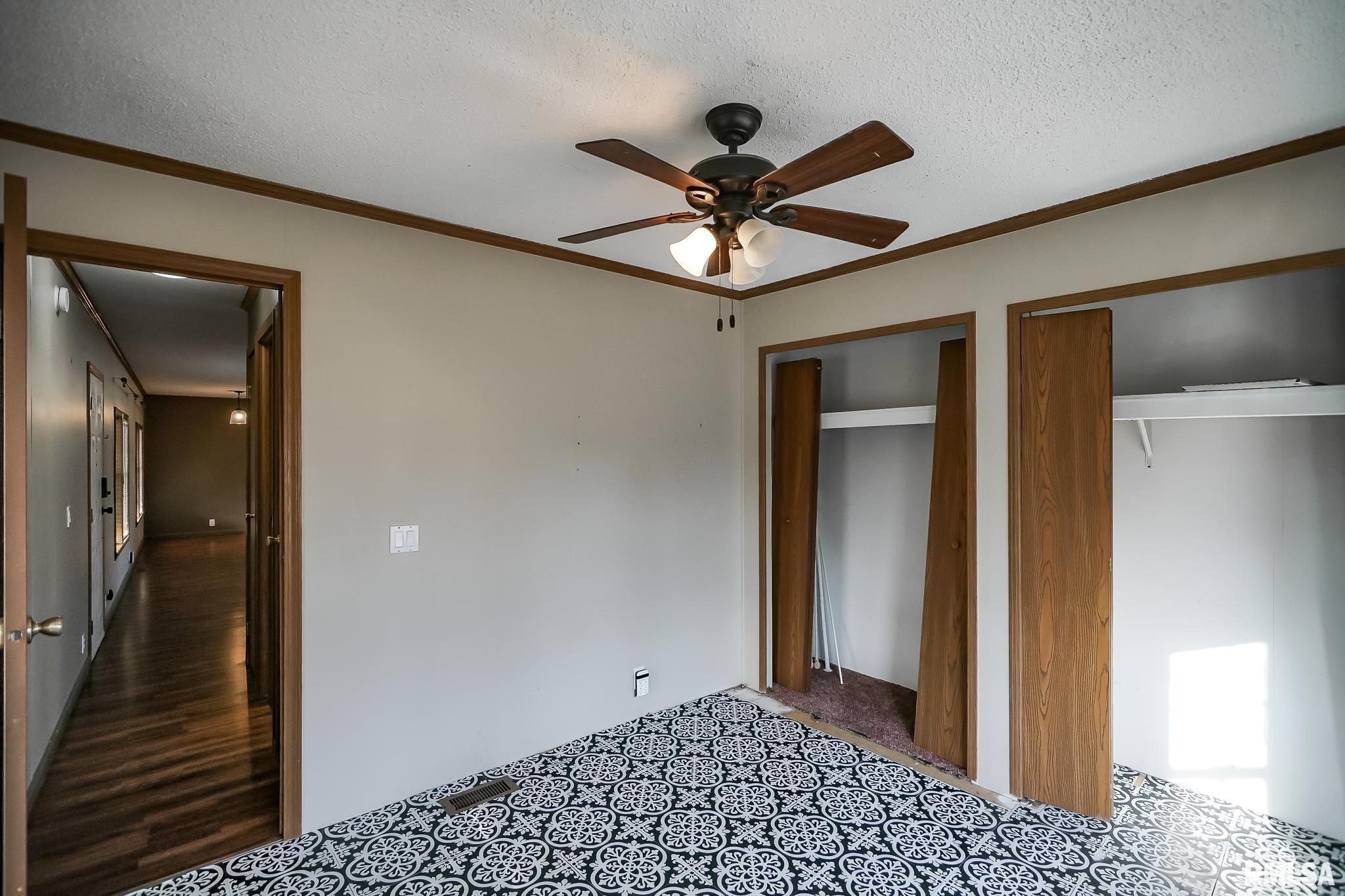 101 Poplar Drive Morton, IL 61550 - Photo 37 of 49