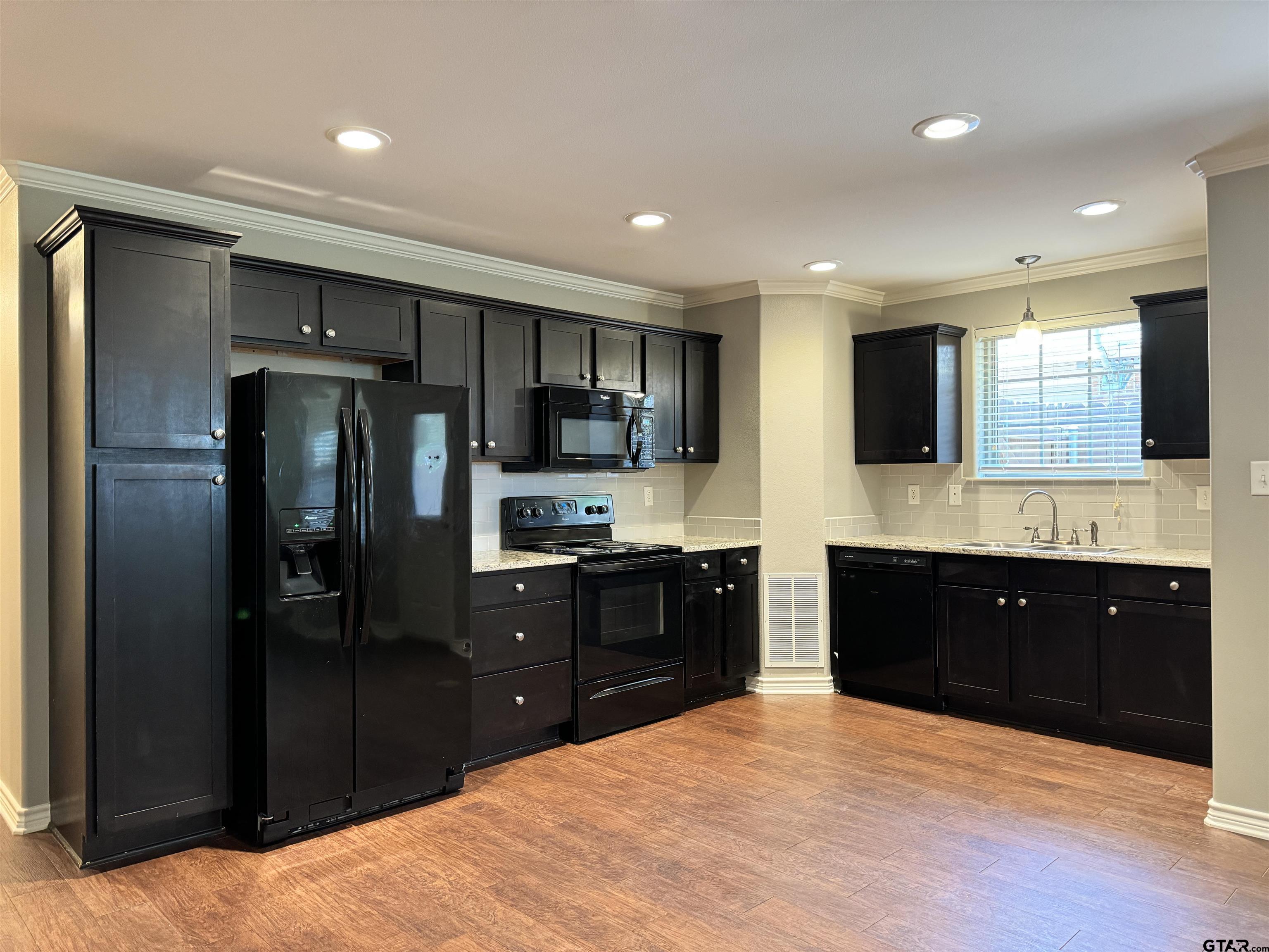 805 West Main Street, Unit 302 Bullard, TX 75757 - Photo 4 of 15