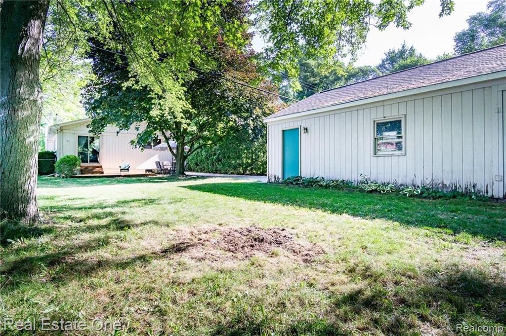 220 Red Oak Lane Rochester Hills, MI 48307 - Photo 27 of 29