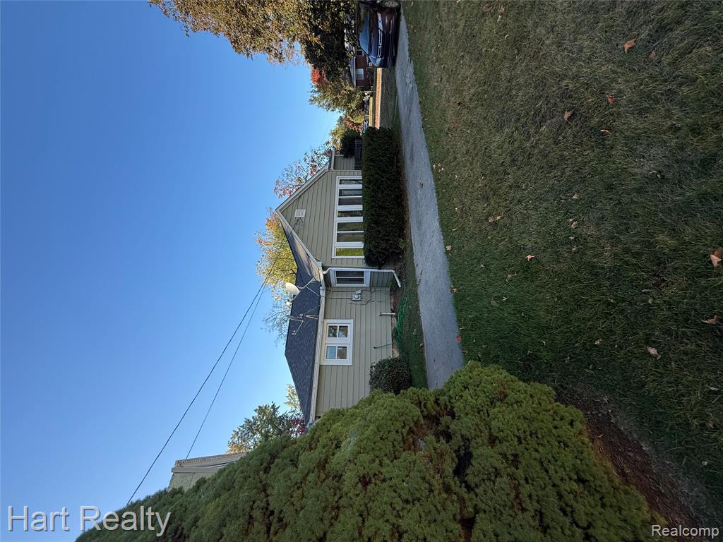 7154 Lester Street Lexington, MI 48450 - Photo 5 of 23
