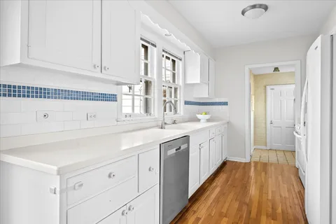 $1,100,000 | 220 Sunset Ridge Road, Northfield, IL 60093