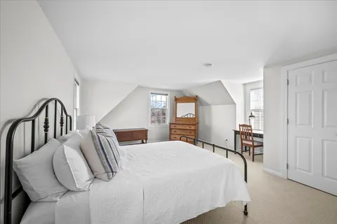 $1,100,000 | 220 Sunset Ridge Road, Northfield, IL 60093