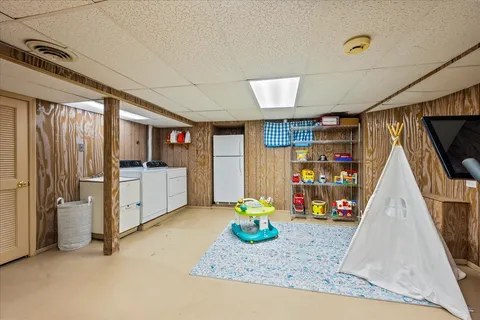 $1,100,000 | 220 Sunset Ridge Road, Northfield, IL 60093