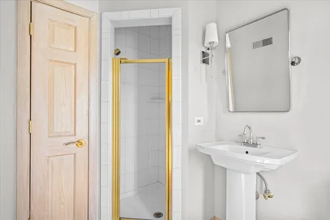 $1,100,000 | 220 Sunset Ridge Road, Northfield, IL 60093