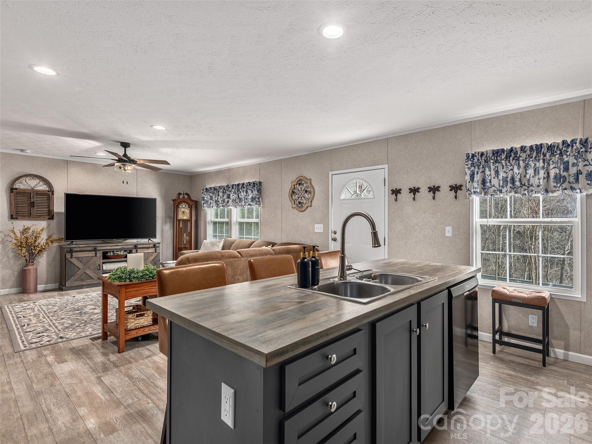 14400 Cruso Road Canton, NC 28716 - Photo 7 of 18