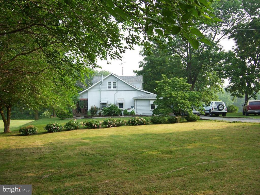 4222 Elizabethtown Road Manheim, PA 17545 - Photo 2 of 8