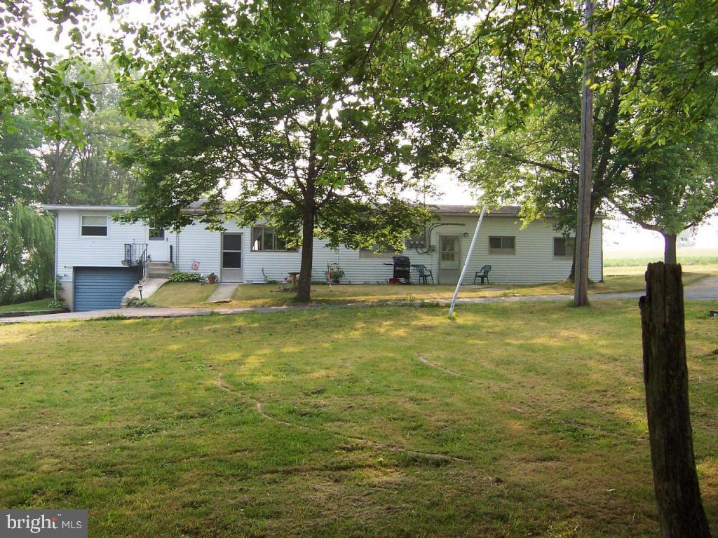 4222 Elizabethtown Road Manheim, PA 17545 - Photo 5 of 8