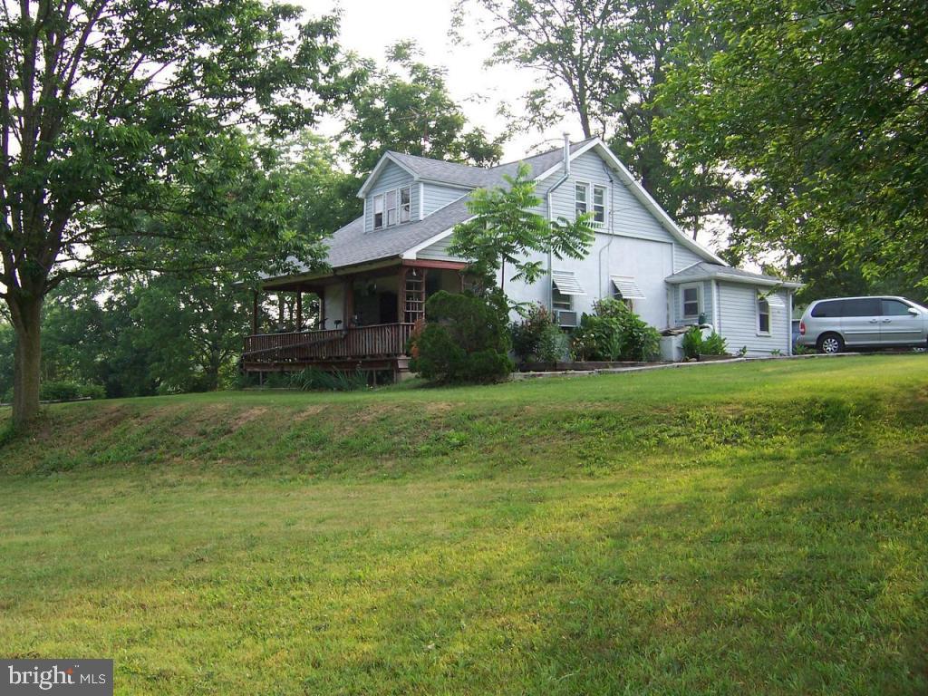 4222 Elizabethtown Road Manheim, PA 17545 - Photo 7 of 8