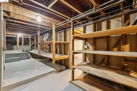 $739,000 | 2380 Leimert Boulevard, Oakland, CA 94602