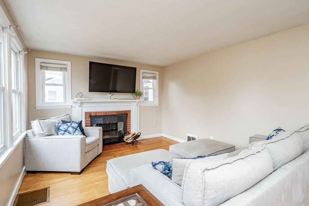 18 Beaufort Circle Springfield, MA 01104 - Photo 3 of 34 Gallery Image 3