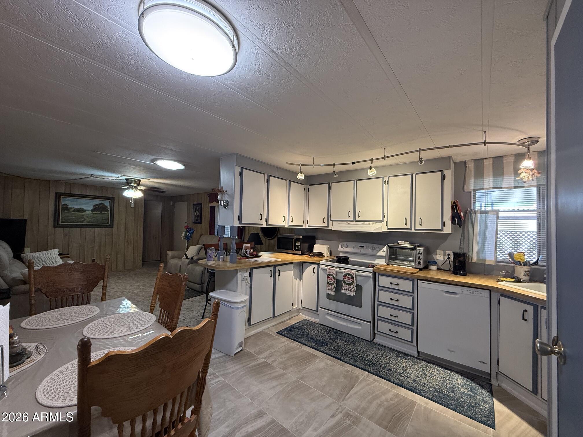2100 North Trekell Road, Unit 211 Casa Grande, AZ 85122 - Photo 18 of 25 IMG_2676