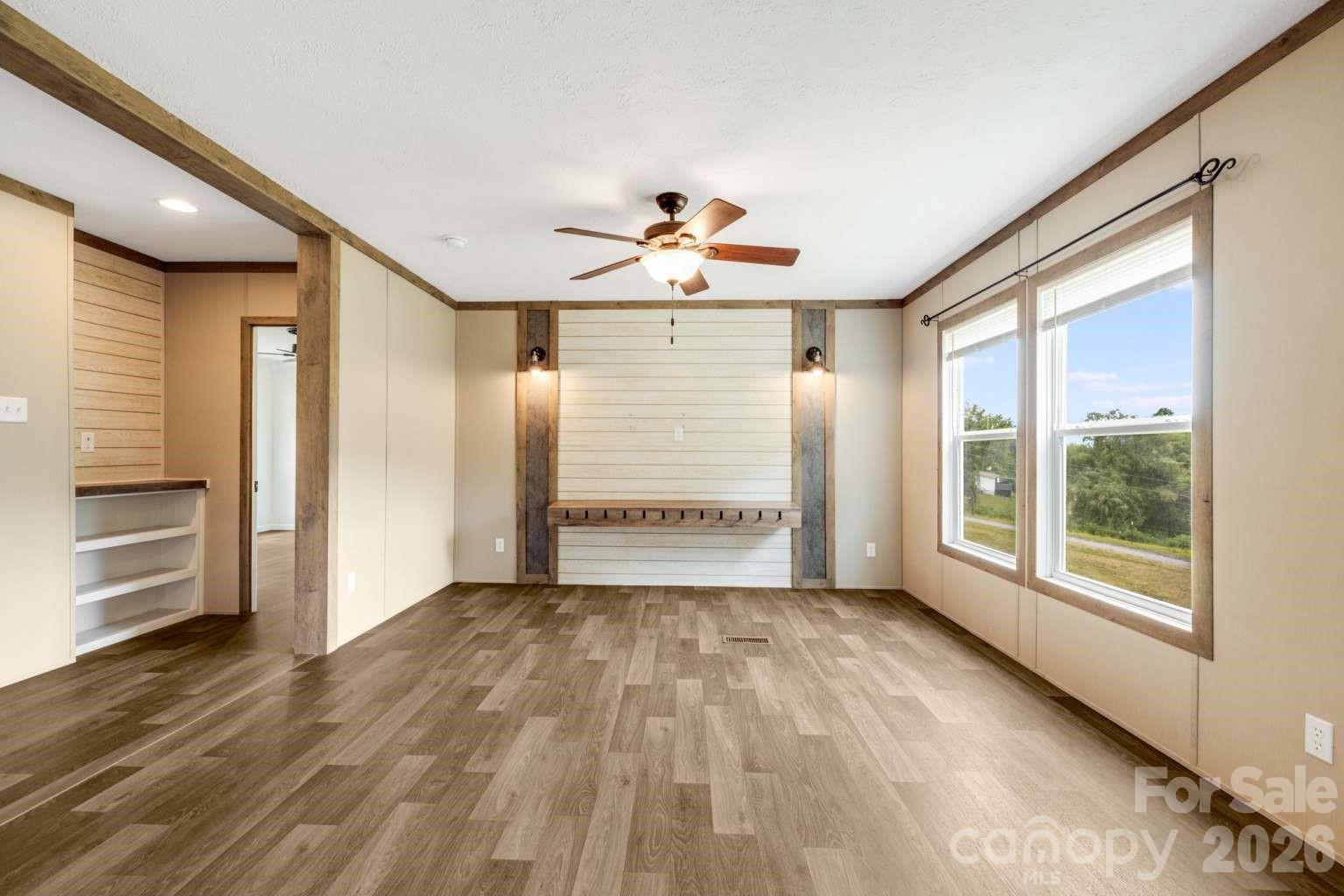 22 Split Pine Cove Clyde, NC 28721 - Photo 5 of 20