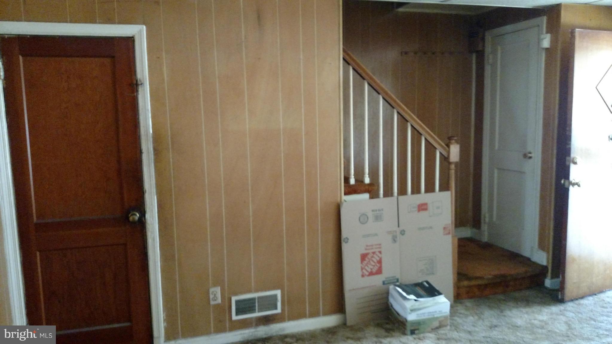 2711 North Rosedale Street Baltimore, MD 21216 - Photo 3 of 15 Interior (General)
