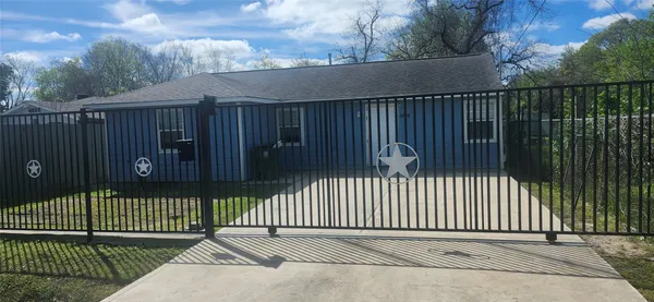 $1,450 | 4650 Brinkley Street, Houston, TX 77051