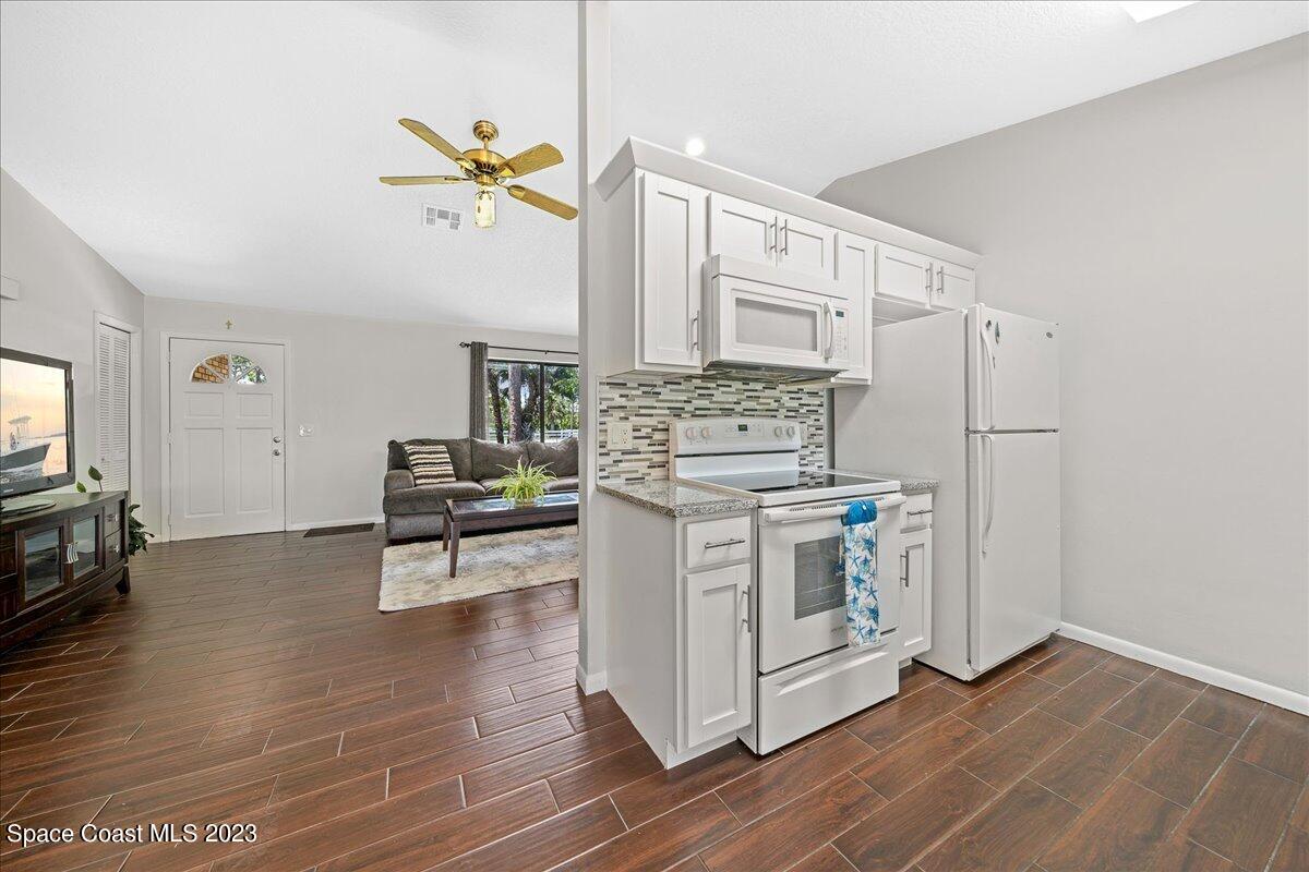 2100 Atz Road Malabar, FL 32950 - Photo 13 of 49 Kitchen