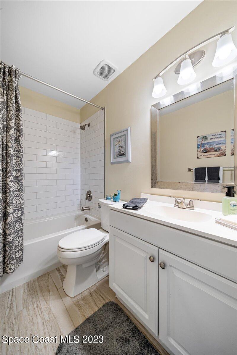 2100 Atz Road Malabar, FL 32950 - Photo 28 of 49 Hall bath