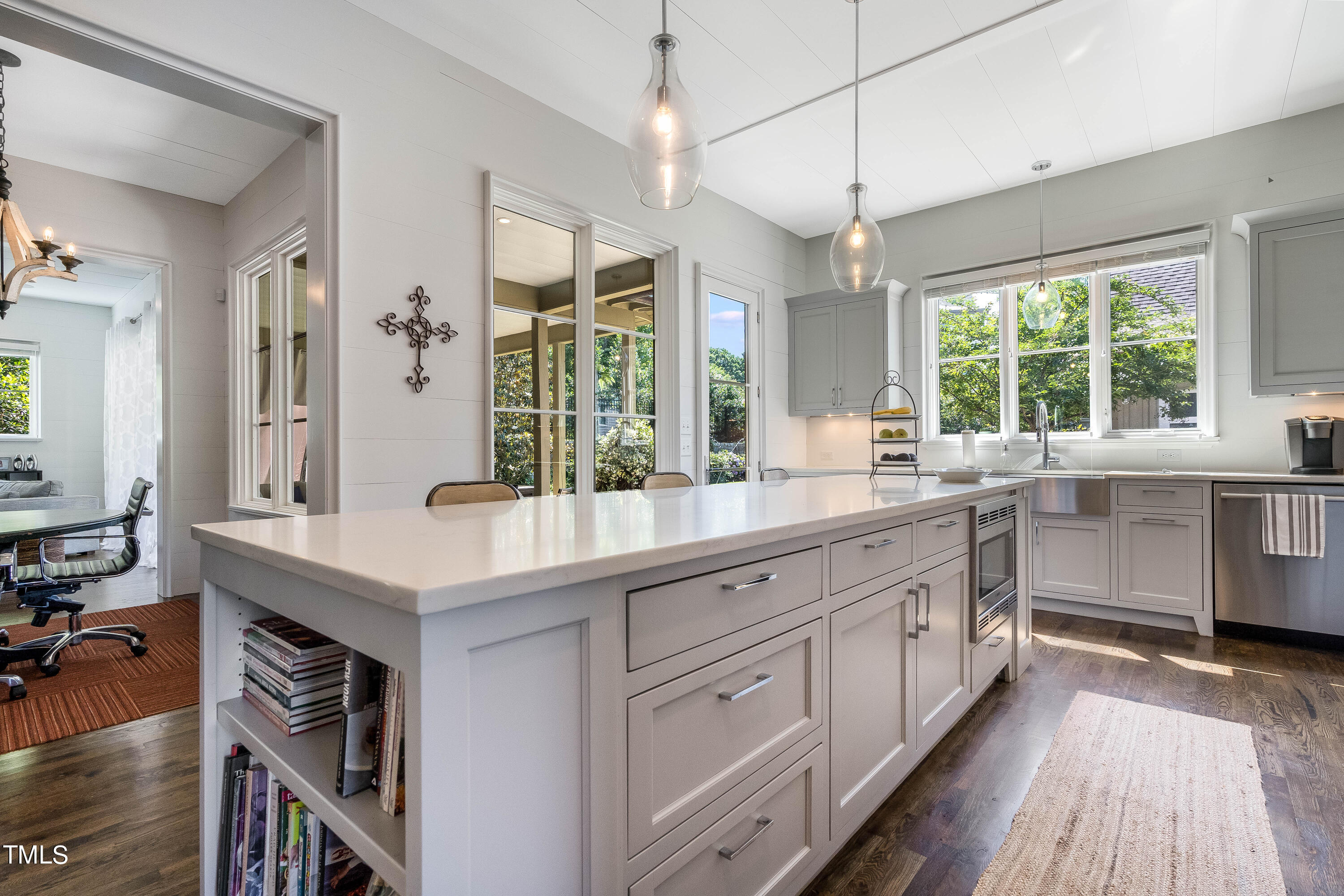 833 Woodburn Road Raleigh, NC 27605 - Photo 7 of 34 Kitchen