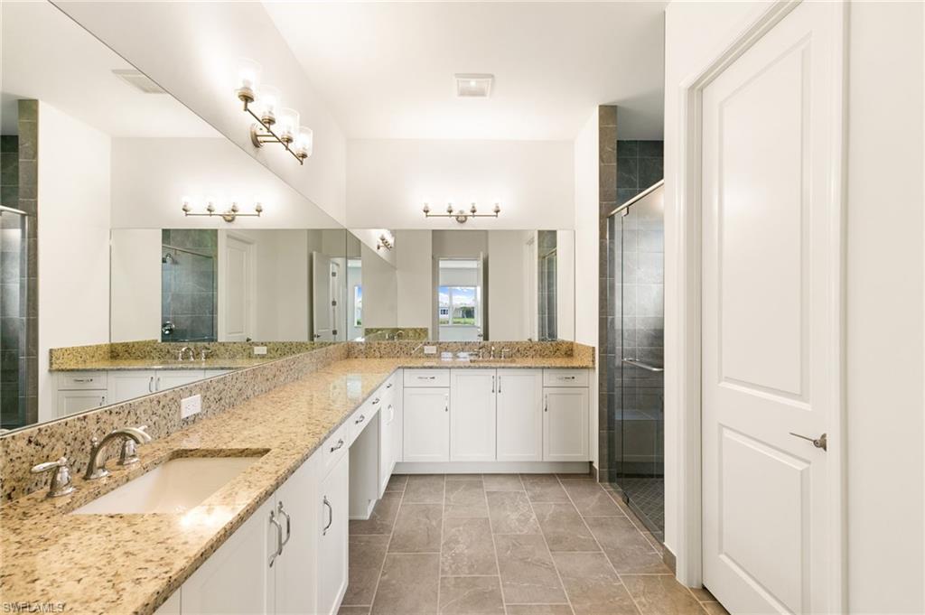 2924 Bloomfield Way Naples, FL 34112 - Photo 11 of 33