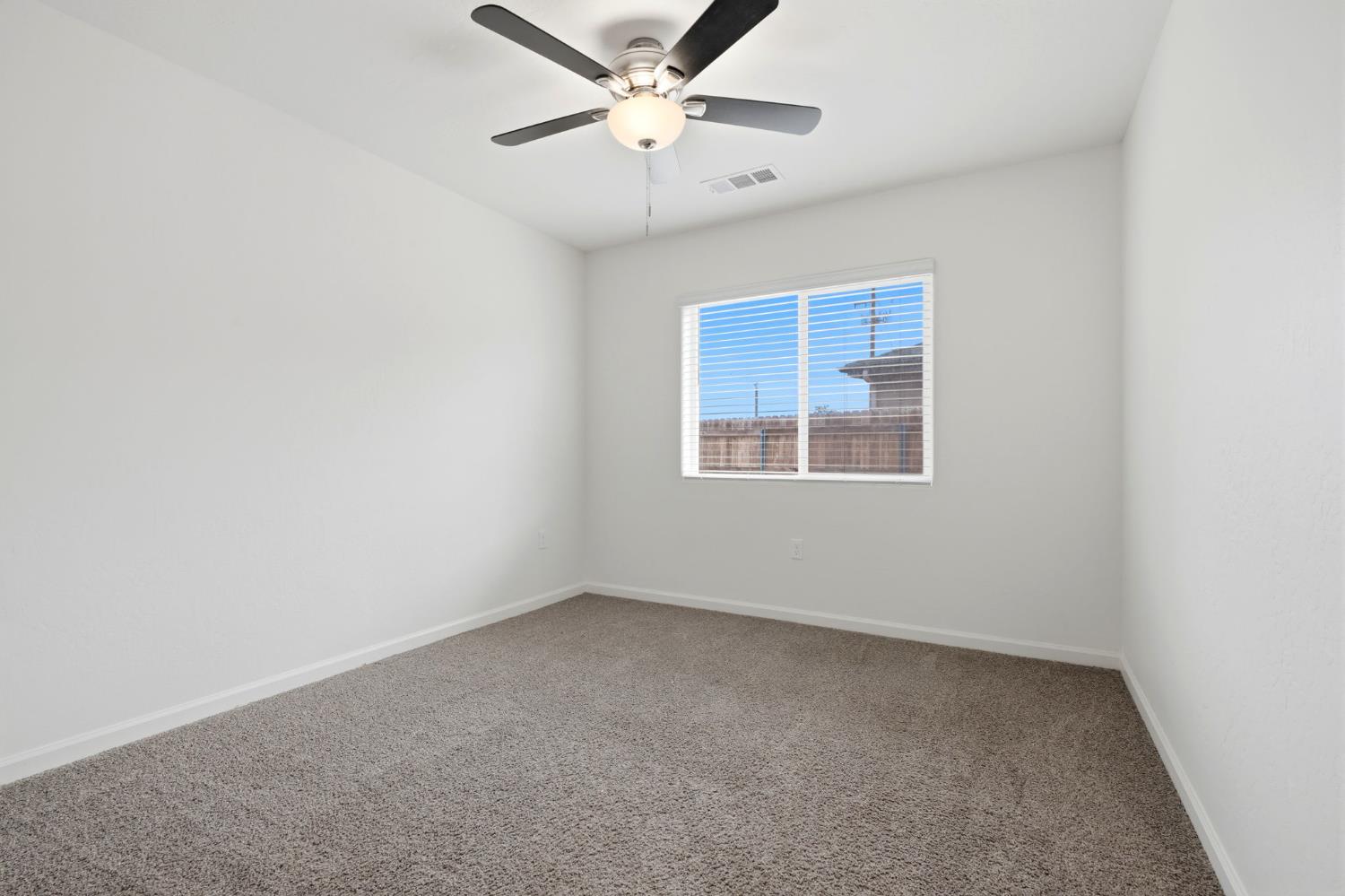 2198 West Ambassador Way Hanford, CA 93230 - Photo 26 of 52