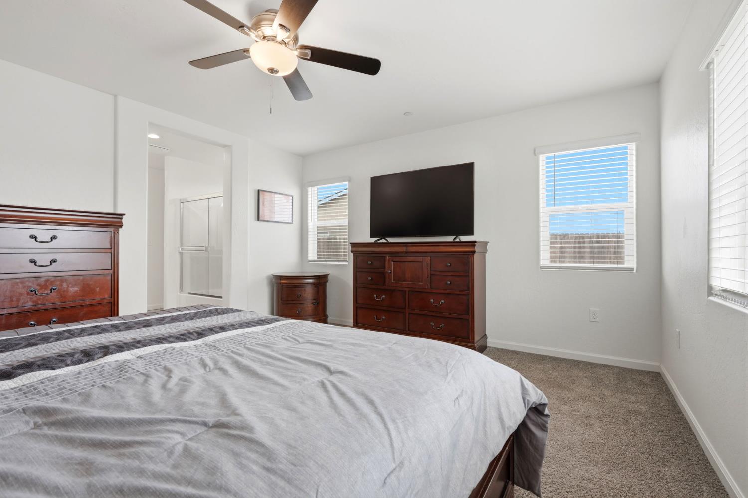 2198 West Ambassador Way Hanford, CA 93230 - Photo 32 of 52