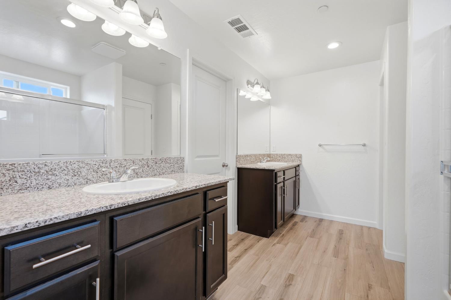 2198 West Ambassador Way Hanford, CA 93230 - Photo 35 of 52
