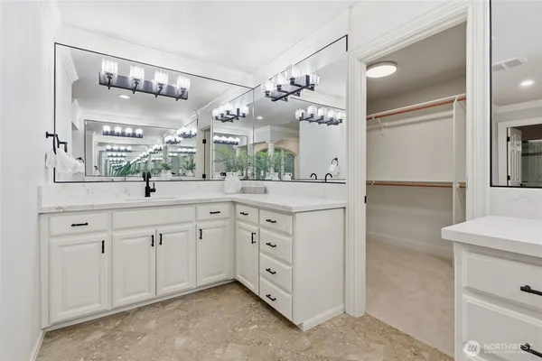 $3,600,000 | 13799 Northeast 32nd Place, Bellevue, WA 98005