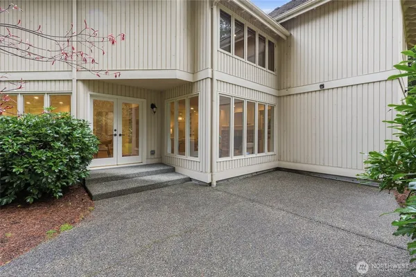 $3,600,000 | 13799 Northeast 32nd Place, Bellevue, WA 98005