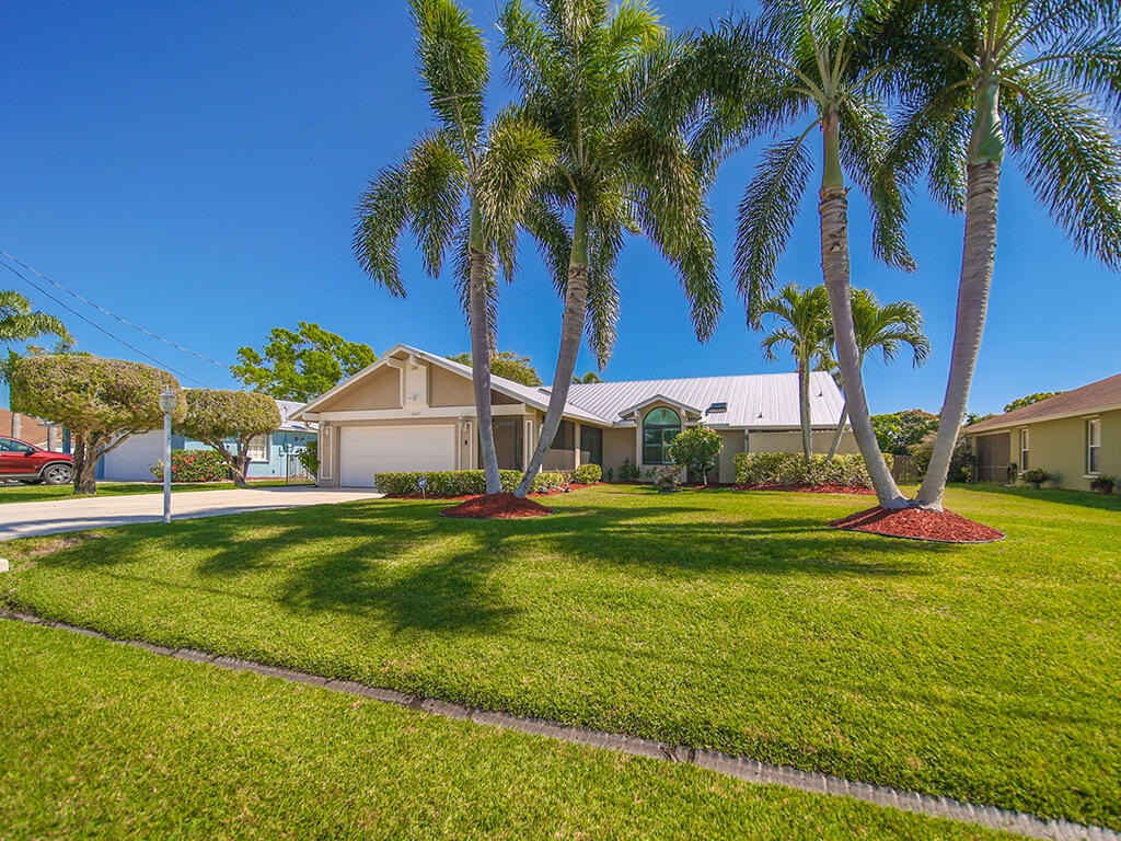 2489 Southeast Hallahan St  