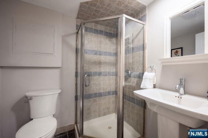 135 Bellair Road Ridgewood, NJ 07450 - Photo 38 of 43