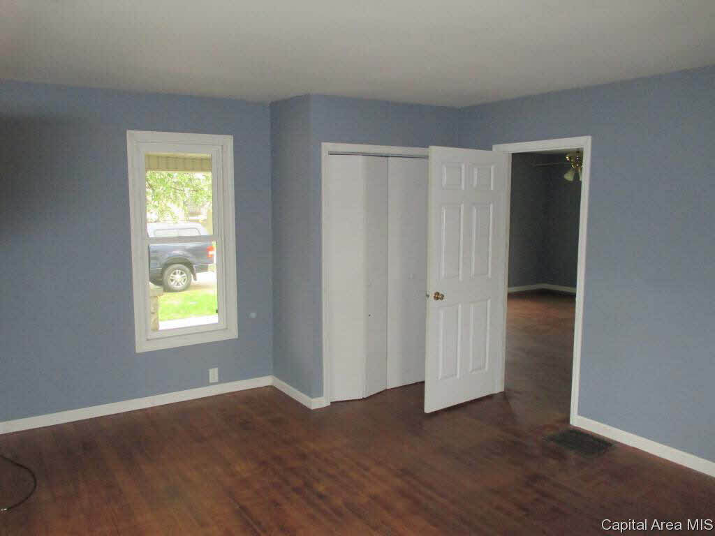 1215 North Bond Street Springfield, IL 62702 - Photo 6 of 16