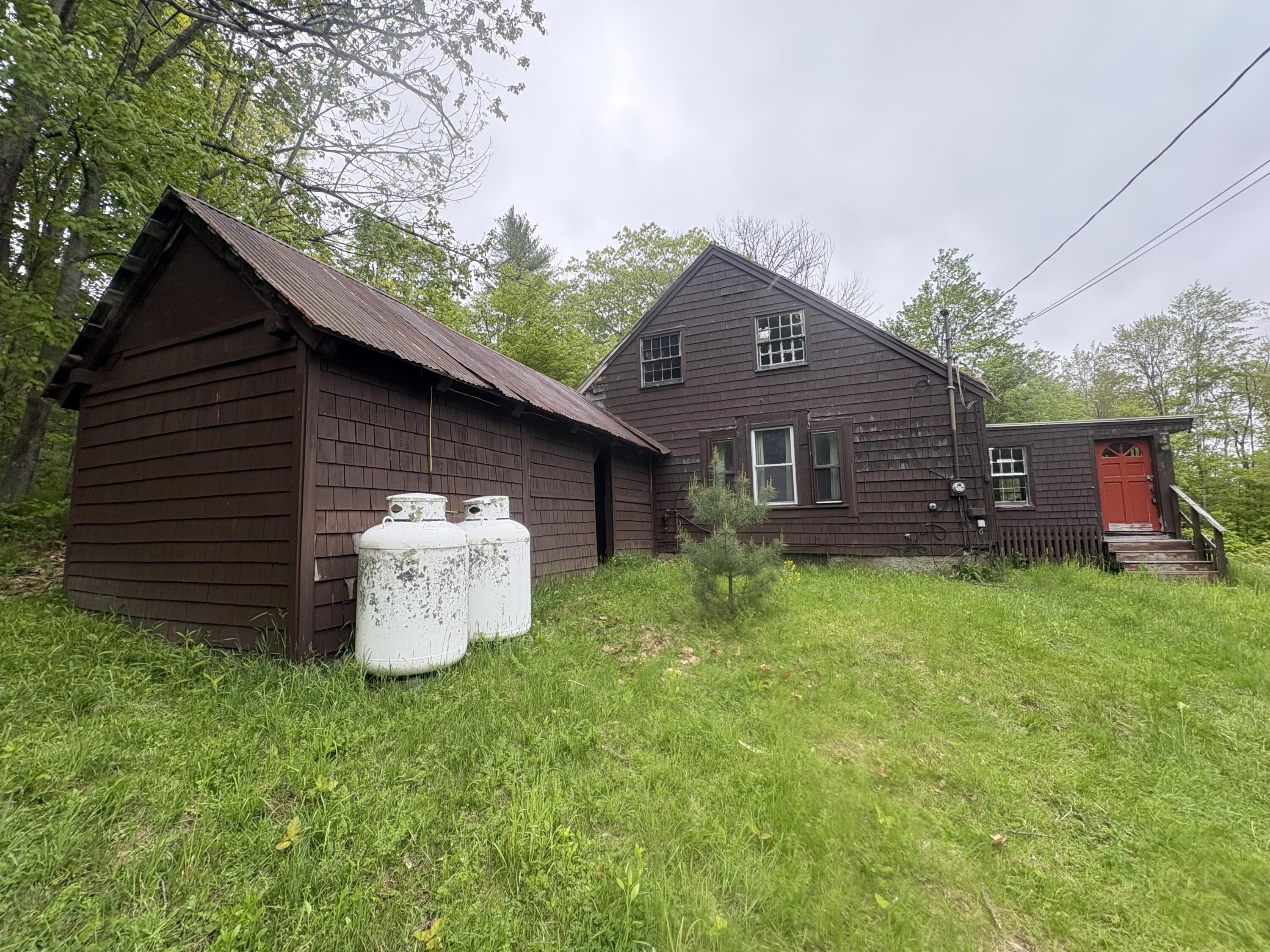 15 Sawyer Lane Springvale, ME 04083 - Photo 2 of 39 IMG_4929