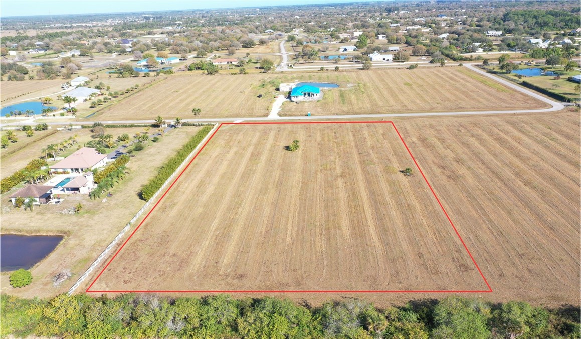 7225 6th Street Southwest Vero Beach, FL 32968 - Photo 3 of 4