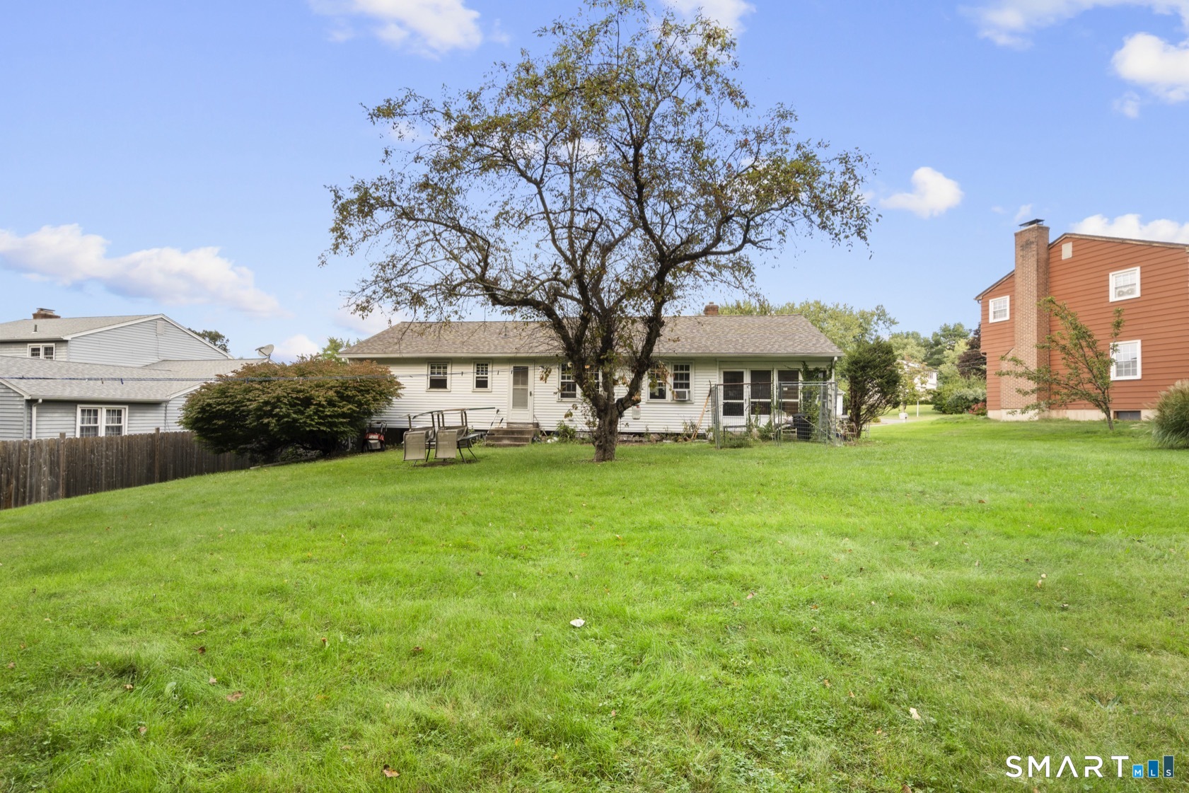 292 Tumblebrook Road Meriden, CT 06450 - Photo 4 of 14 Gallery Image 4