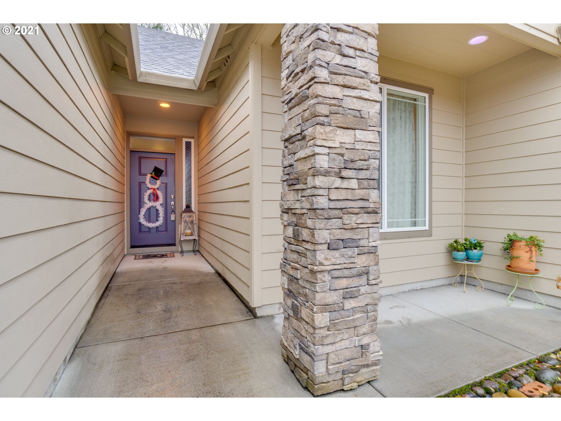 2609 South 18th Court Ridgefield, WA 98642 - Photo 3 of 26 a view of entrance door of the house